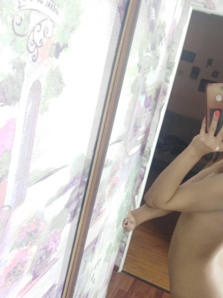 Photo de Elnora